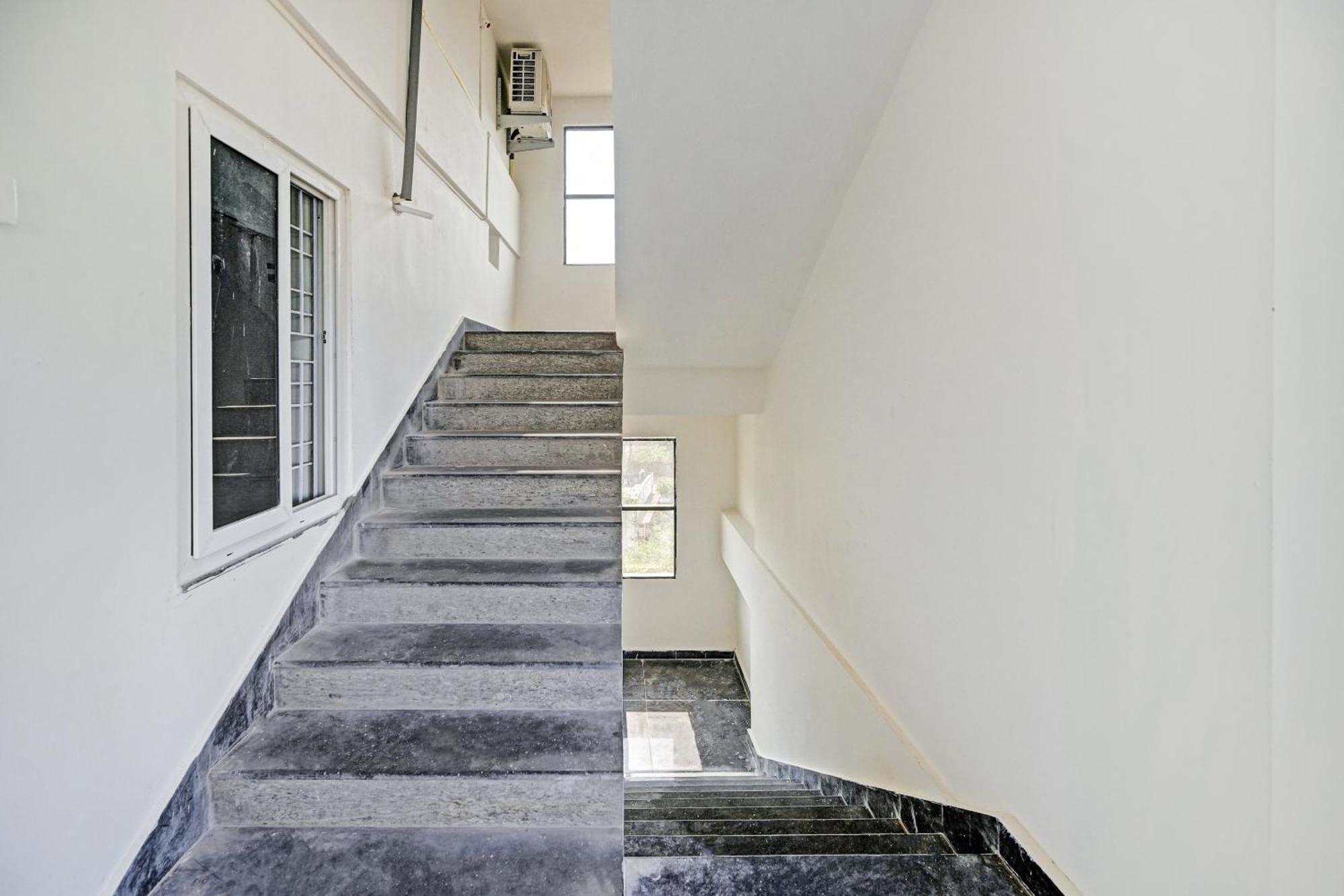 Hotel O Vrk Residency Kurmannapalem Extérieur photo